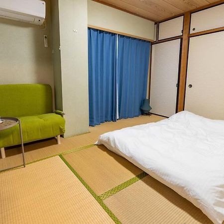 301号室貸切！2Dk/京成佐倉駅徒歩3分・電車成田空港20分・京成上野直結！厨房/風呂/畳/4名 Apartment Sakura  Exterior foto
